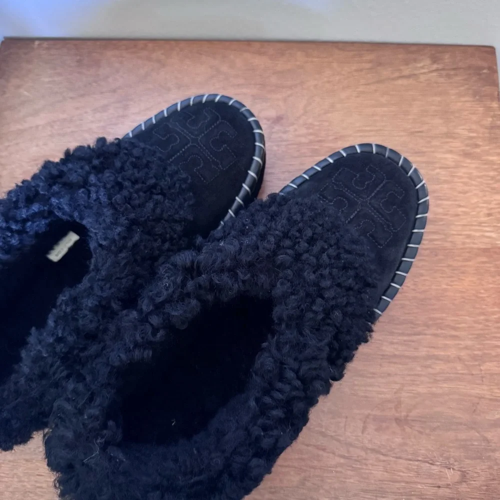 Tory Burch Women's Black Shearling Slippers Size 8